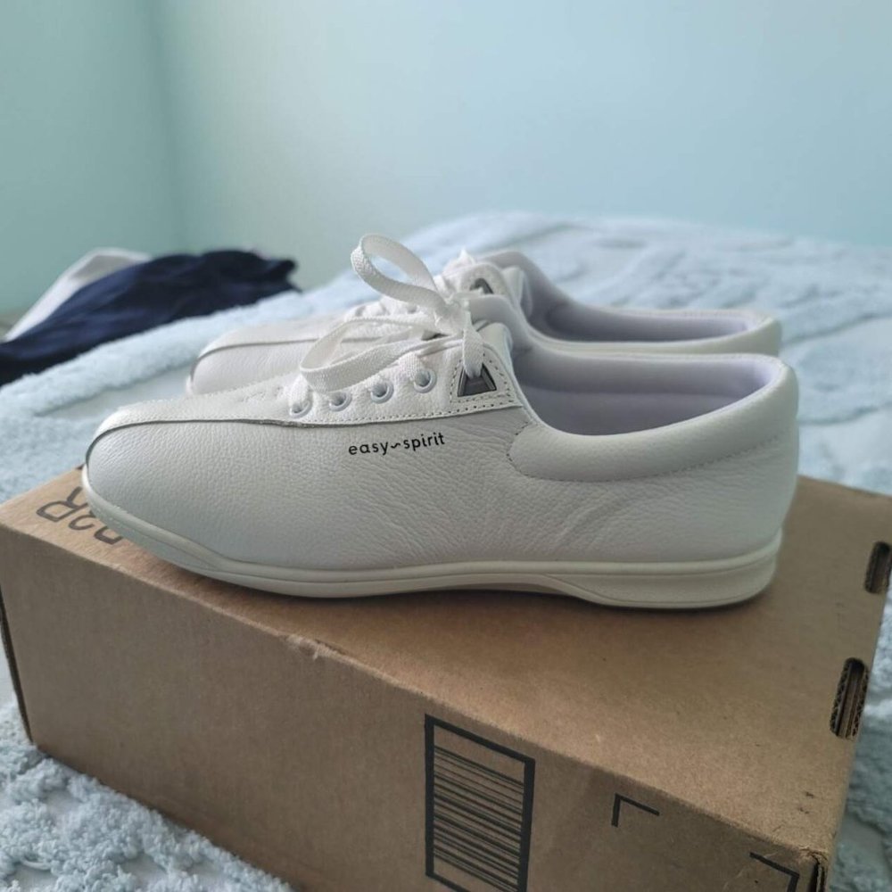 Easy Spirit AP1 Sport Walking Shoe Size 10